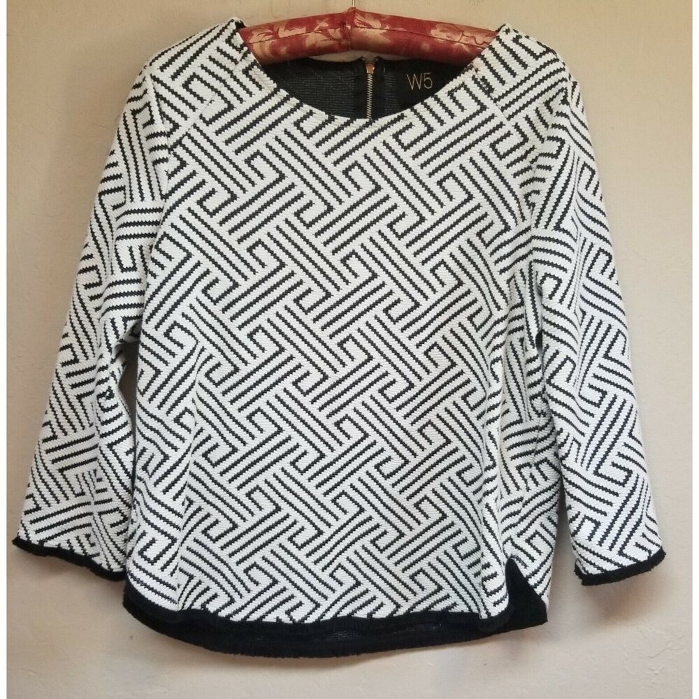 W5 Top Womens Small Black White Geometric Blouse Top 3/4 Sleeve USA Casual Shirt - Picture 1 of 6